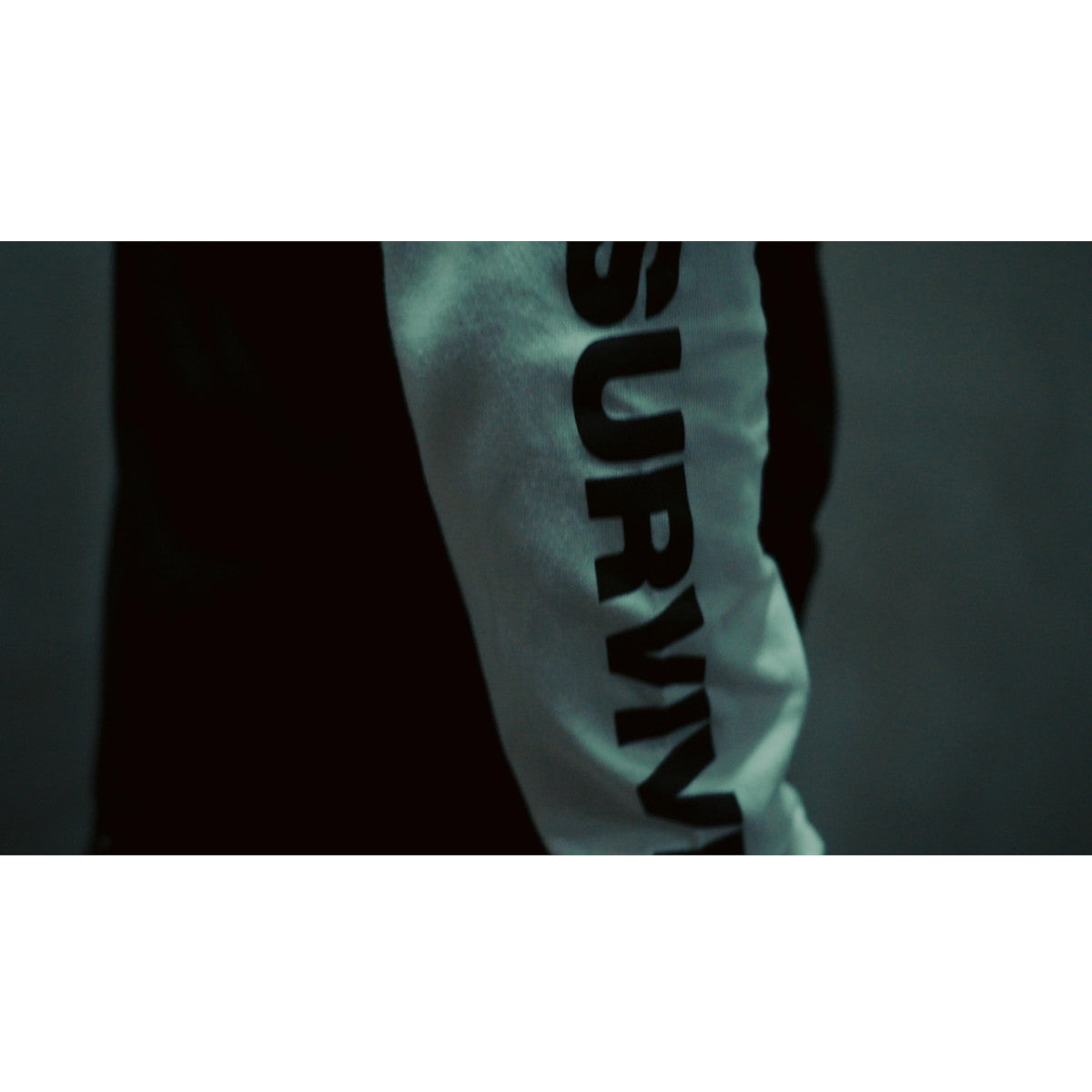 LAYERABLE L/S TEE (WHITE)
